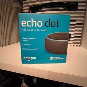 Amazon - Echo Dot (3rd Gen) - Smart Speaker with Alexa - Charcoal